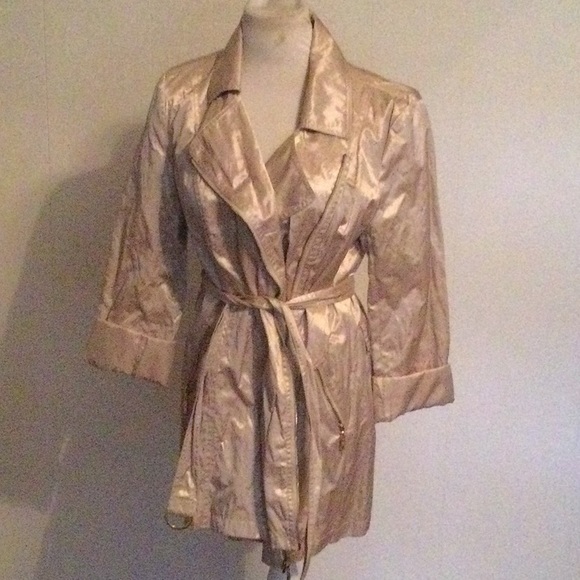 Size Large Cache Gold Rain Jacket